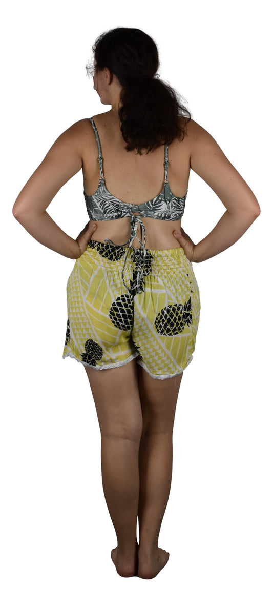 Beach Babe Shorts BBX-4409-XL Juniors Yellow Pineapples