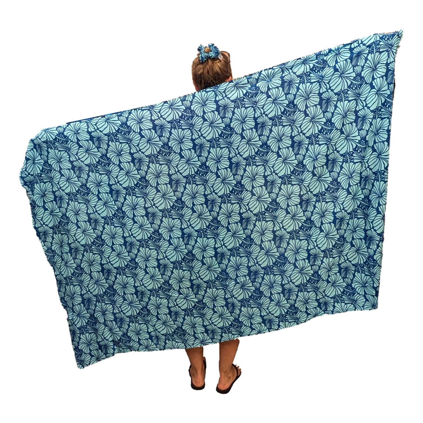 Sarong HIB7-4105-F - Hibiscus Light Blue and Dark Blue