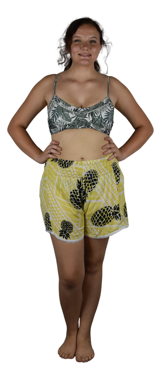 Beach Babe Shorts BBX-4409-XL Juniors Yellow Pineapples