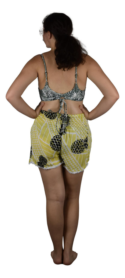 Beach Babe Shorts BBX-4409-XL Juniors Yellow Pineapples